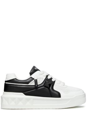 white/black calf leather mesh panelling signature Roman Stud VALENTINO GARAVANI | 5Y2S0G37WWAA01